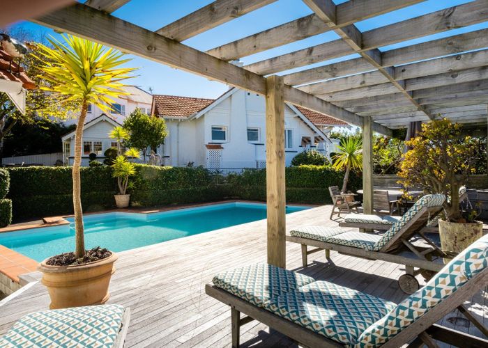  at 7 Cobden Lane, Bluff Hill, Napier, Hawke's Bay