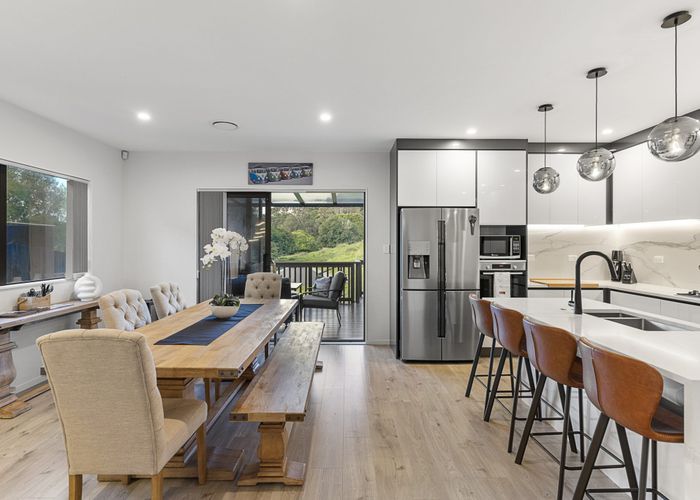  at 6 Teoteo Place, Flat Bush, Manukau City, Auckland