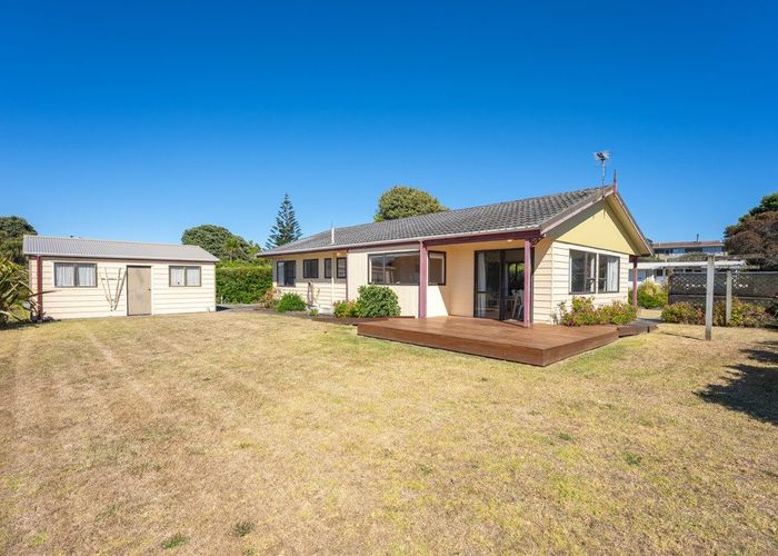  at 172 Tutere Street, Waikanae Beach, Waikanae