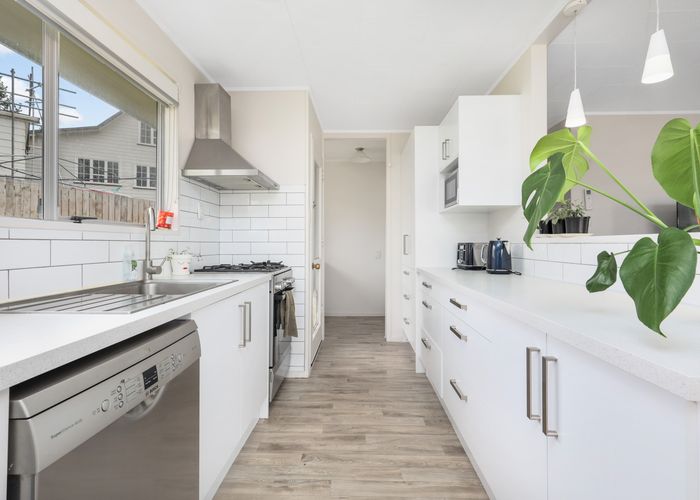  at 15 Montana Place, Dinsdale, Hamilton