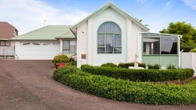 at 243B Hill Road, The Gardens, Auckland