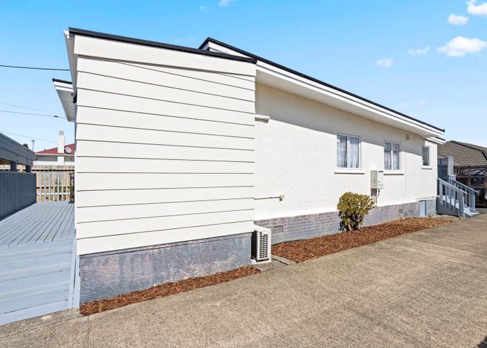  at 68 Archibald Road, Kelston, Waitakere City, Auckland
