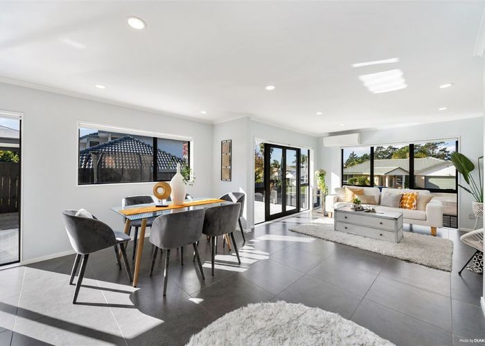  at 9 Excelsa Place, Albany, Auckland