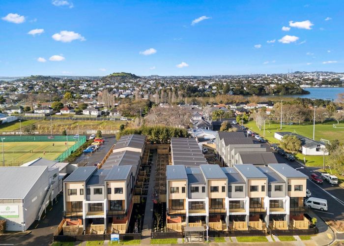  at 1/1D Rosyth Avenue, Bayswater, North Shore City, Auckland
