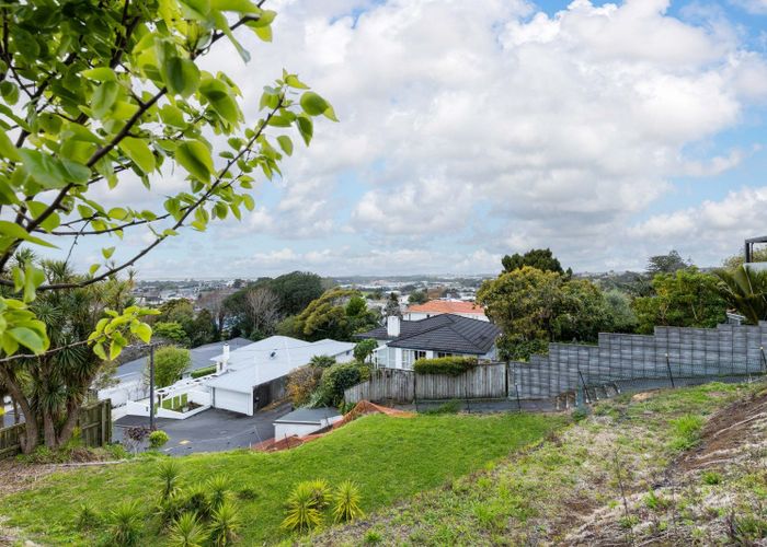  at 8 Barton Street, Strandon, New Plymouth, Taranaki