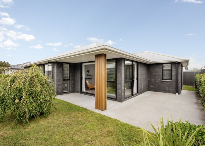 at 8 Shannon Lane, Pyes Pa, Tauranga