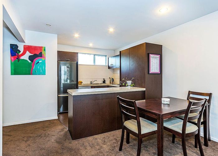  at 14/106 Bealey Avenue, City Centre, Christchurch City, Canterbury