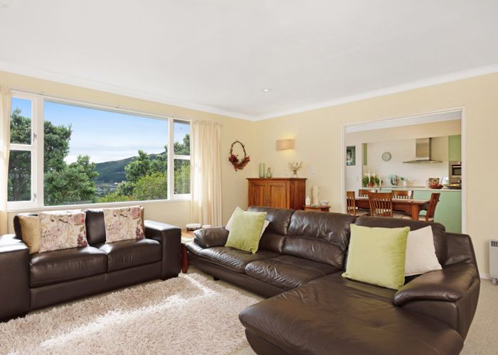  at 4 Bishops Glen, Tawa, Wellington