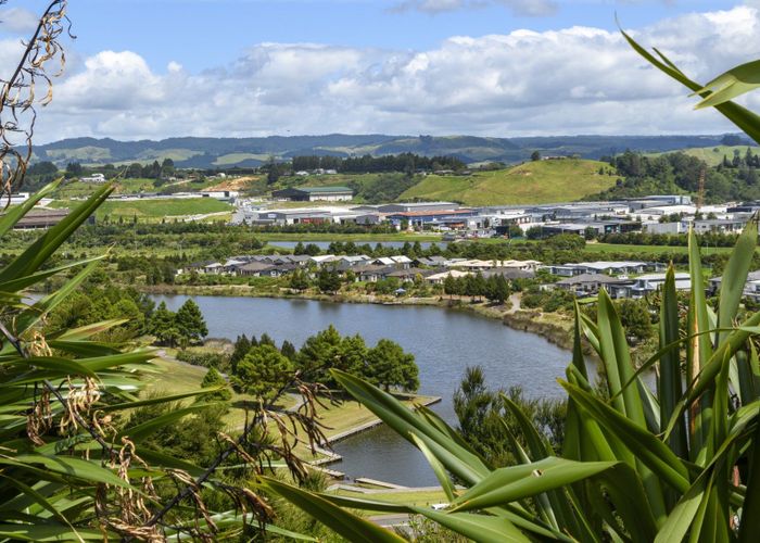  at 56 Rexford Heights, Pyes Pa, Tauranga