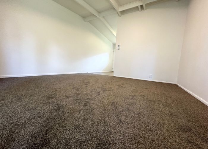  at 2/17 Glengarry Road, Glen Eden, Waitakere City, Auckland