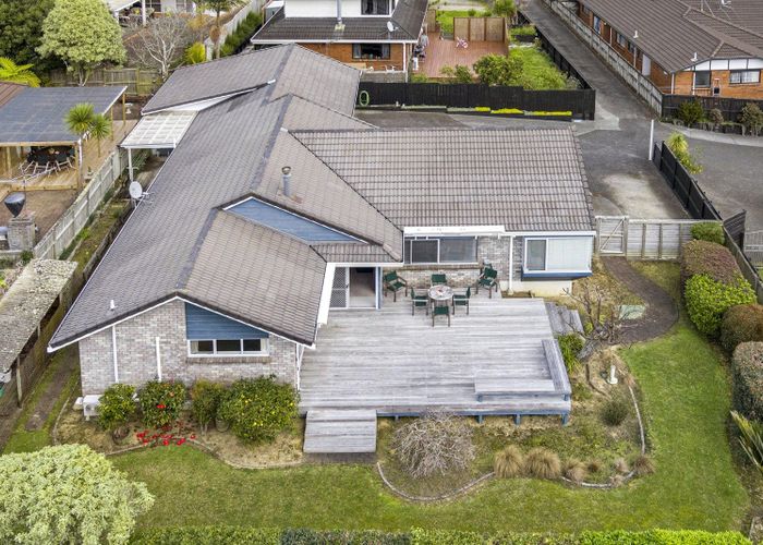  at 18 Simmental Crescent, Somerville, Manukau