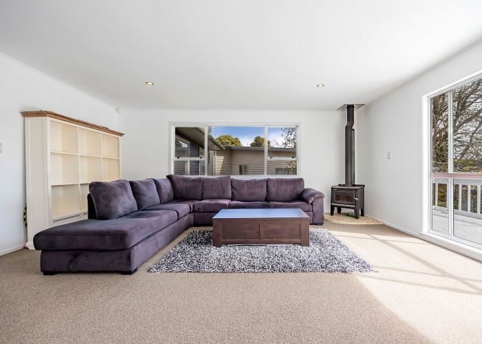 at 9A Mackwood Place, Birkdale, Auckland