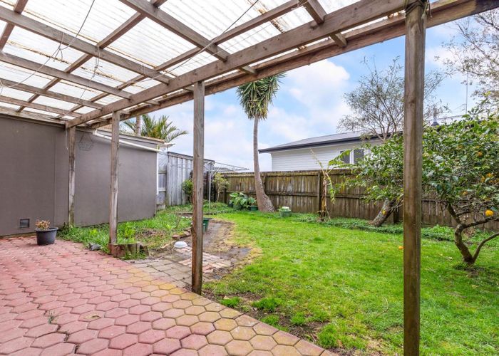  at 2/80 Birkdale Road, Birkdale, North Shore City, Auckland