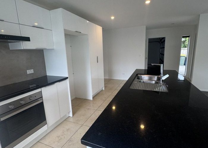  at 6A Alan Avenue, Henderson, Waitakere City, Auckland