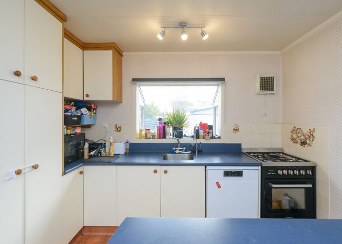  at 27 Pinedale Parade, Milson, Palmerston North