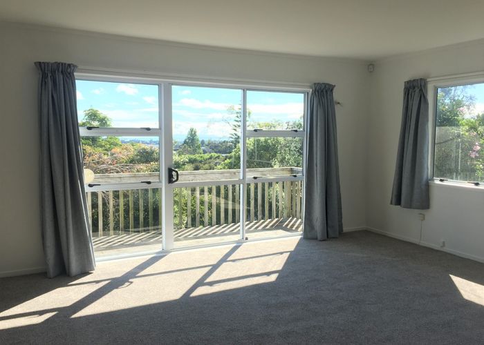  at 303 Glenfield Road, Glenfield, North Shore City, Auckland