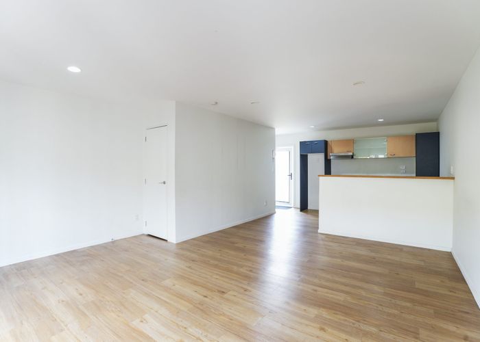  at 15/99 Mays Road, Te Papapa, Auckland