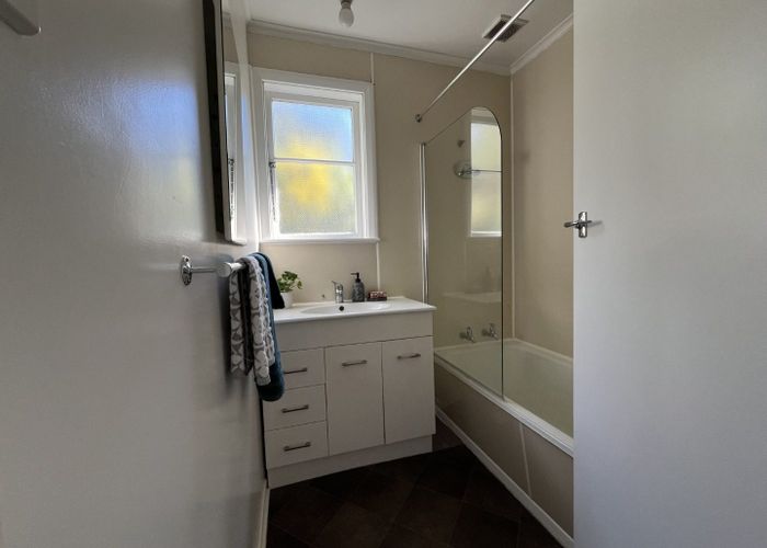  at 22 Lyndfield Lane, Newlands, Wellington, Wellington