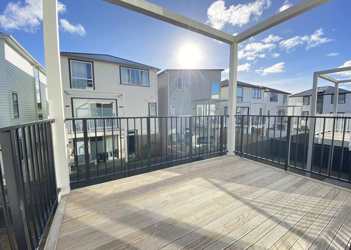  at 16 Nephrite lane, Henderson, Waitakere City, Auckland