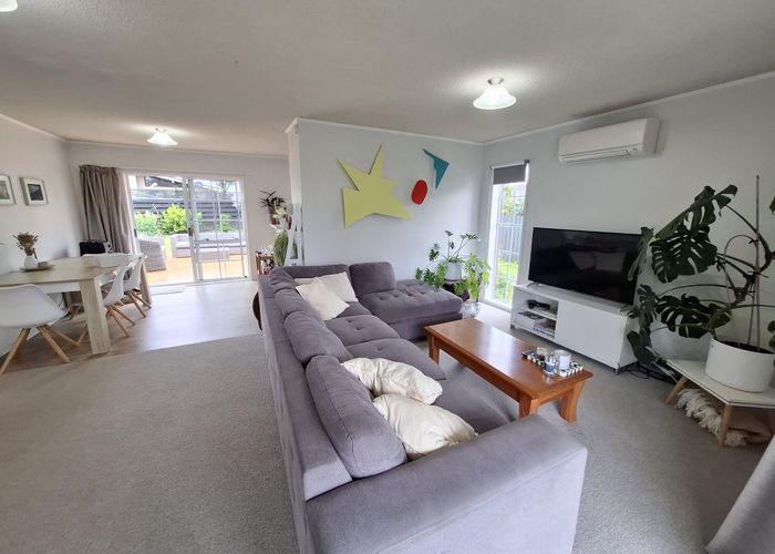  at 42 Branch Rd, Highlands Park, New Plymouth, Taranaki