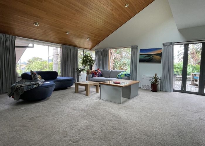  at 2 Gilberd Place, Torbay, Auckland