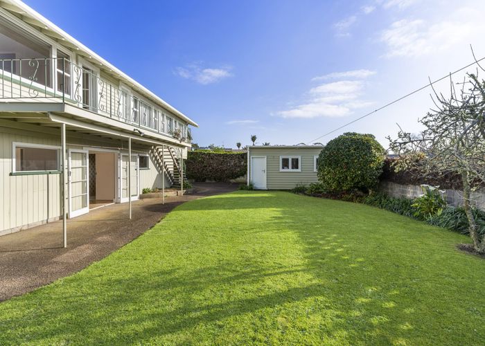  at 11 Aratonga Avenue, Greenlane, Auckland