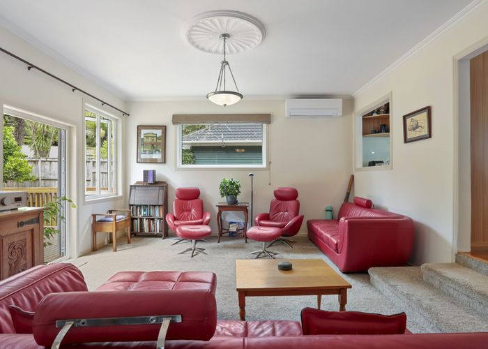  at 125 Woodlands Park Road, Titirangi, Auckland