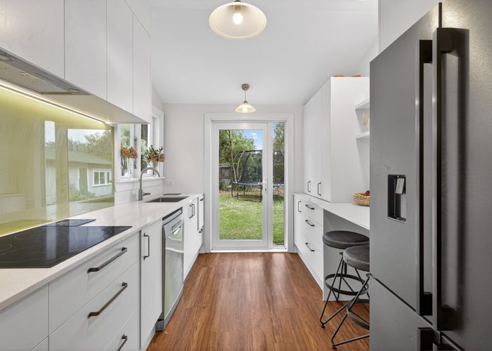  at 166 Opawa Road, Hillsborough, Christchurch City, Canterbury