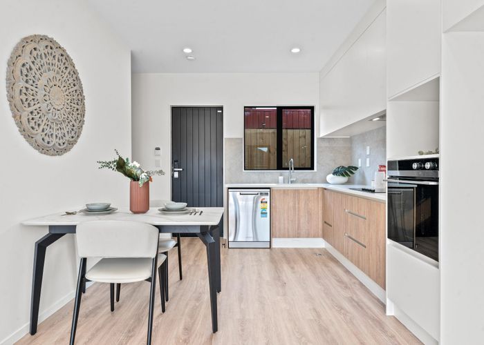  at 5/40 St Leonards Road, Kelston, Waitakere City, Auckland