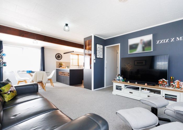  at 20 Cargill Grove, Kelvin Grove, Palmerston North, Manawatu / Whanganui