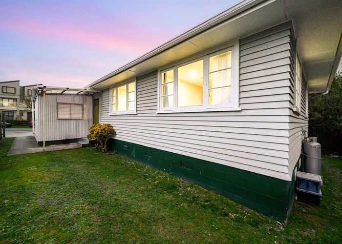  at 3 Fleming Street, Manurewa East, Manukau City, Auckland