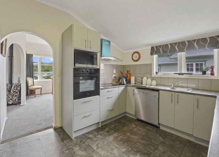  at 47 Palmer Crescent, Silverstream, Upper Hutt