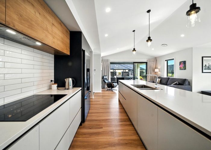  at 2 Carnachan Street, Cambridge, Cambridge