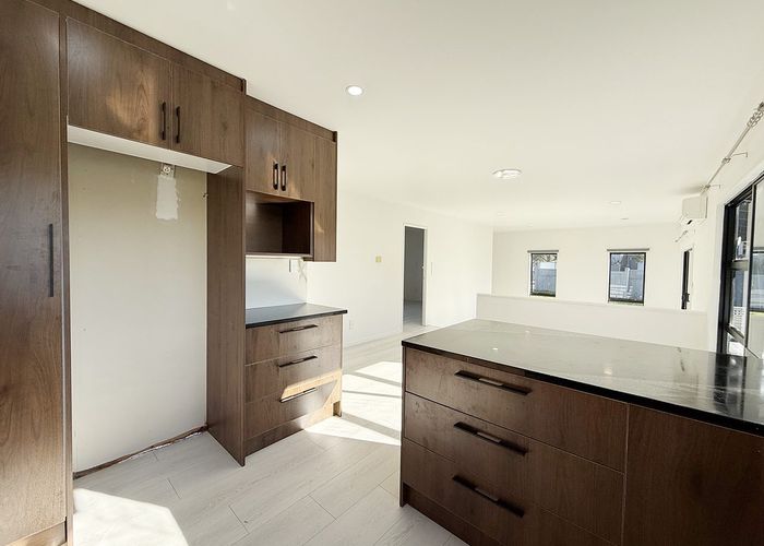  at 49 Gosford Drive, Botany Downs, Auckland
