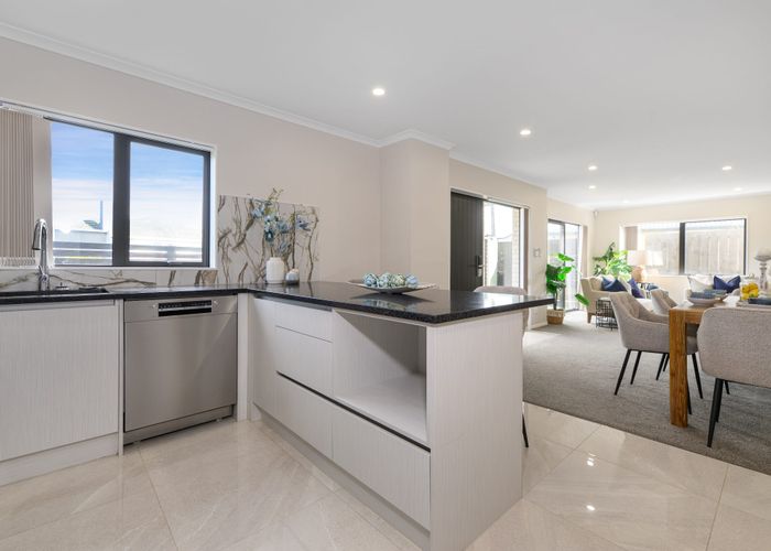  at 1/30 Calvert Avenue, Mangere, Manukau City, Auckland