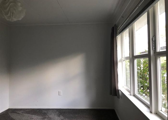  at 44 Seymour Road, Sunnyvale, Waitakere City, Auckland