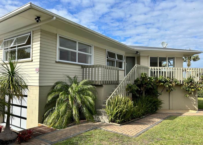  at 6 James Evans Drive, Northcote, North Shore City, Auckland