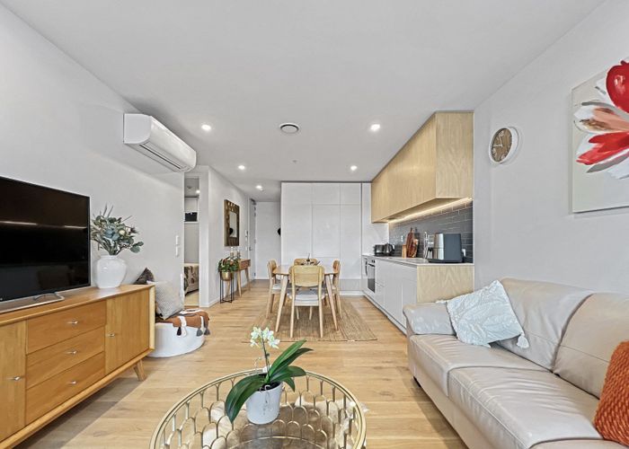  at 102/32 Anzac Road, Browns Bay, North Shore City, Auckland