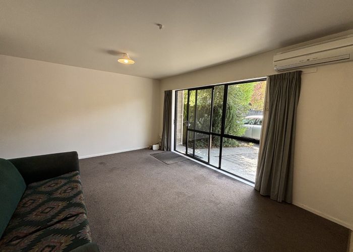  at 2/111 Clarence Street, Riccarton, Christchurch City, Canterbury