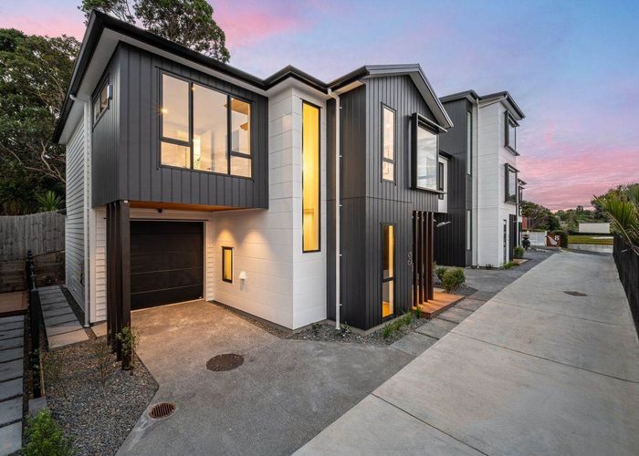  at 4/8 Park Rise, Campbells Bay, North Shore City, Auckland