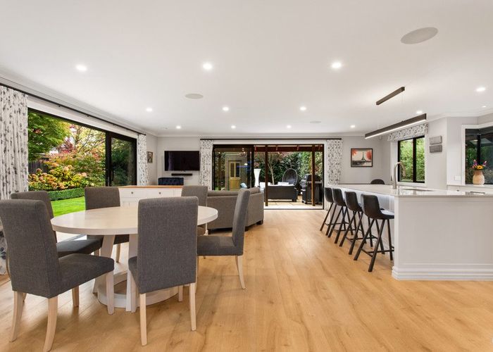  at 7 Glandovey Road, Fendalton, Christchurch City, Canterbury