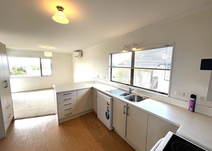  at 1/57 Mellons Bay Road, Mellons Bay, Manukau City, Auckland