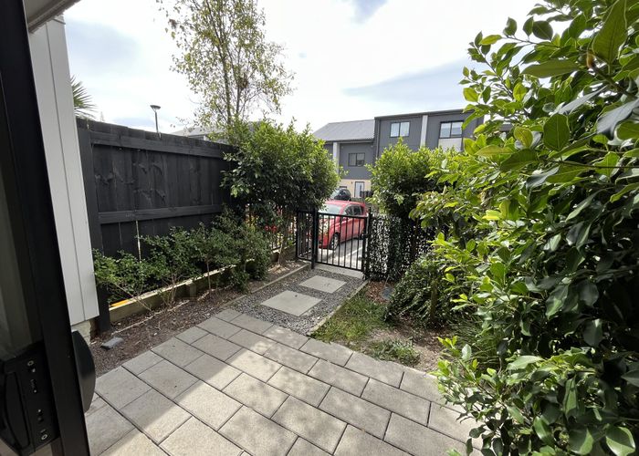  at 22 Jabuka Street, Henderson, Waitakere City, Auckland