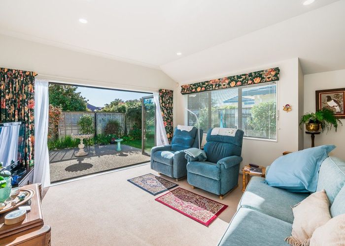  at 27 San Priamo Place, Paraparaumu Beach, Kapiti Coast, Wellington