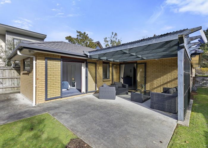  at 9 Gloucester Street, Silverstream, Upper Hutt