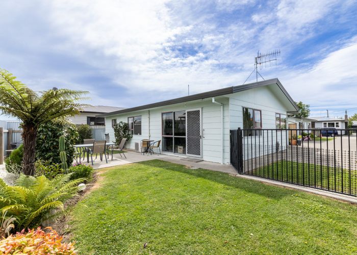  at 4B Windsor Terrace, Taradale, Napier