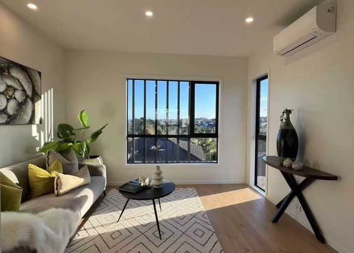  at 32 Kanapa Road, Northcross, North Shore City, Auckland