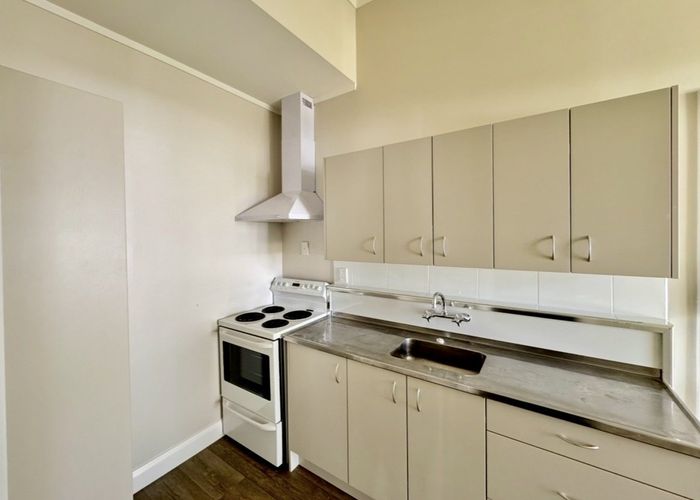  at 1/16 Ada Street, City Centre, Palmerston North, Manawatu / Whanganui