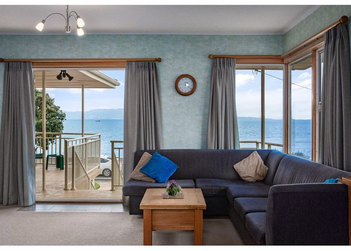  at 220 Thames Coast Sh25 Road, THORNTON BAY, THAMES