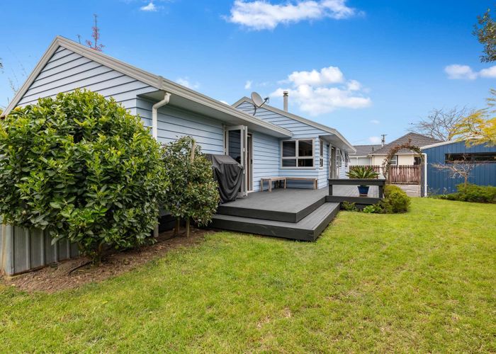  at 2/17 Alma Crescent, Papakura